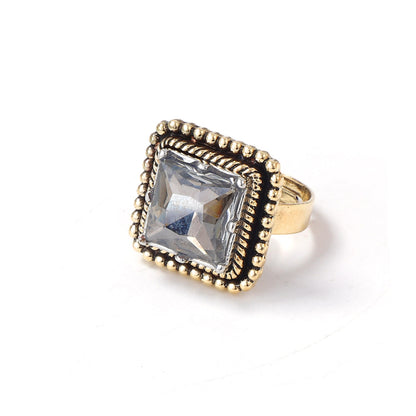 Hurmaava Koru jokaiseen tilaisuuteen