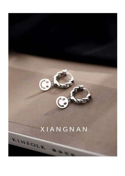 Käsintehty vintage Korvarengas