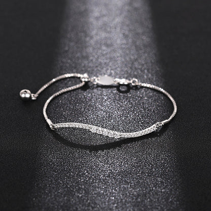 Hurmaava Koru jokaiseen tilaisuuteen