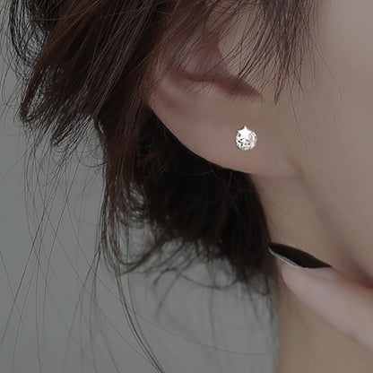 Kaunis Korvarengas ainutlaatuisella tyylillä