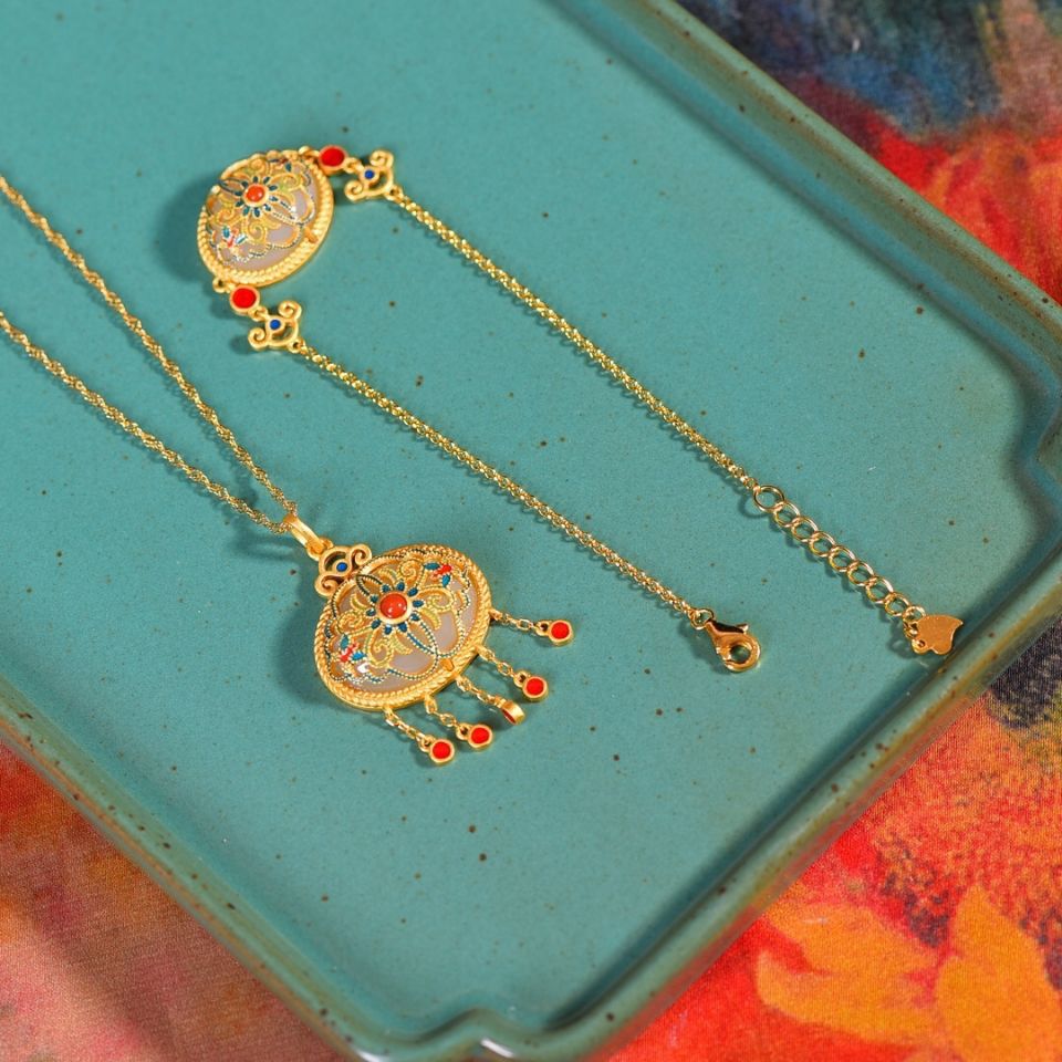 Herkkä käsityö Kulta Korusetti