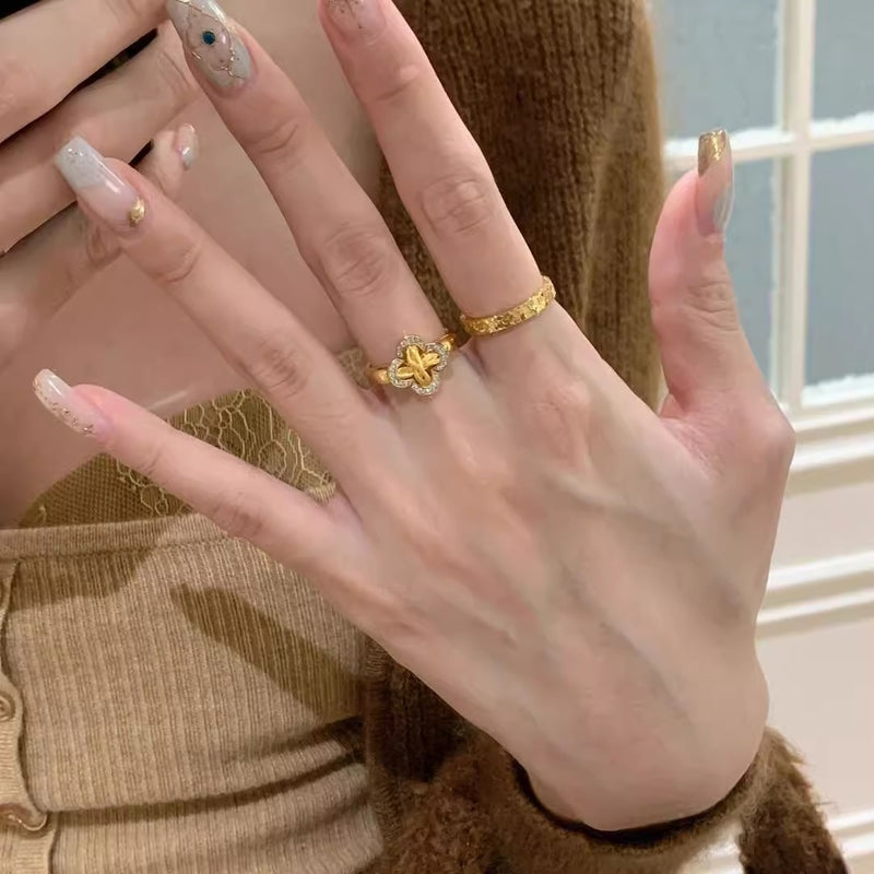 Hurmaava Kulta Sormus jokaiseen tilaisuuteen