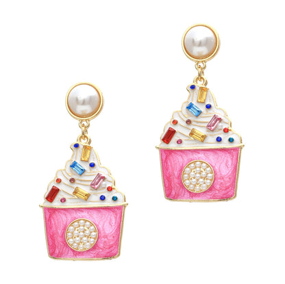 Hurmaava Helmi Korvarengas jokaiseen tilaisuuteen