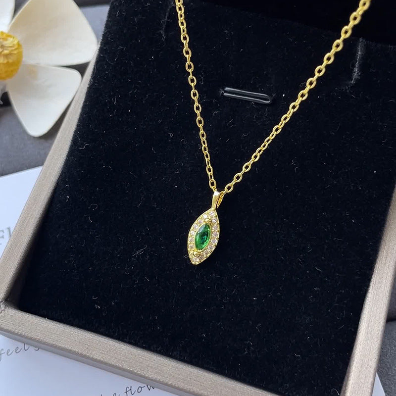 Herkkä käsityö Kaulakoru