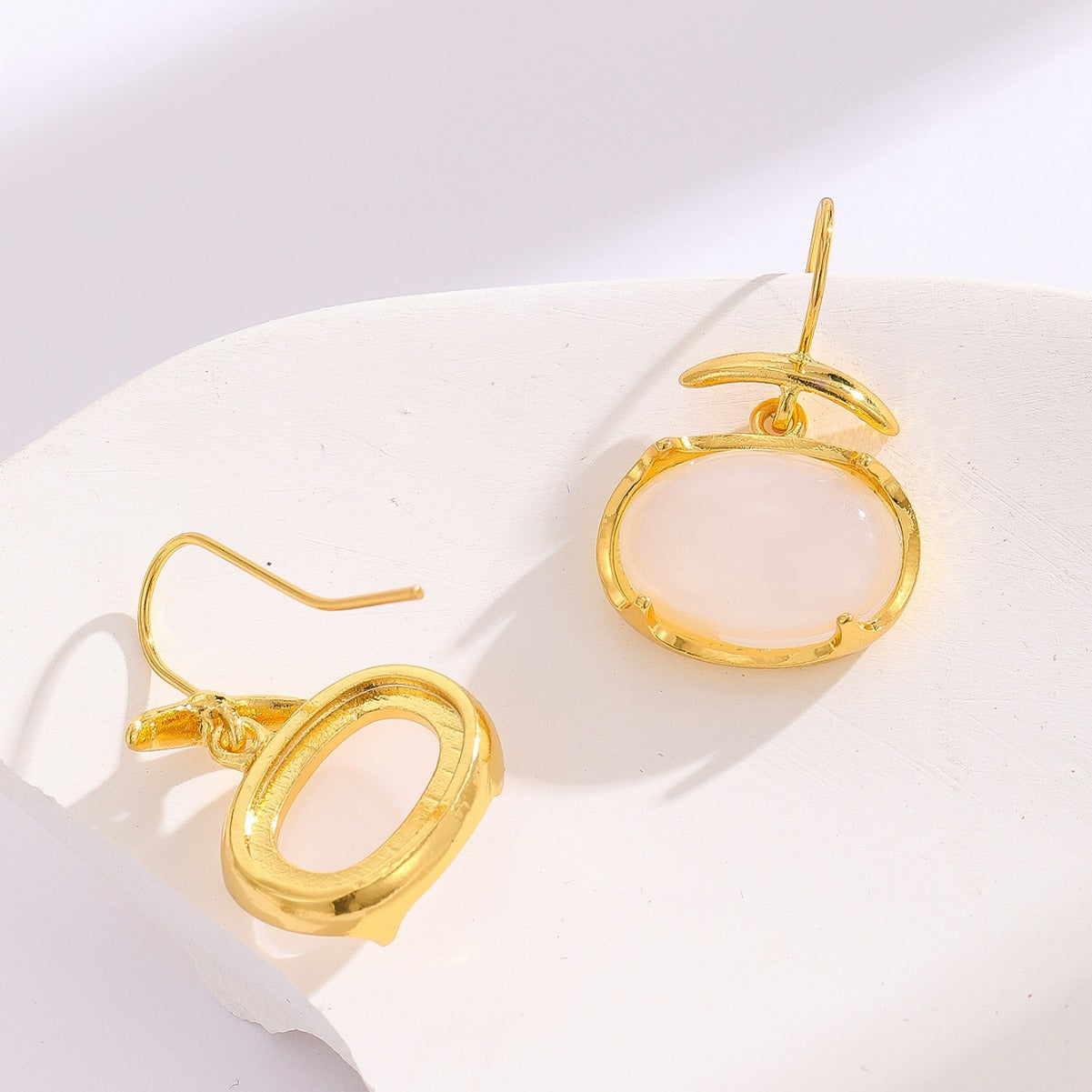 Käsintehty vintage Korvarengas