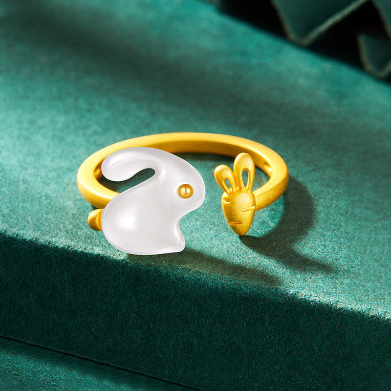 Hurmaava Sormus jokaiseen tilaisuuteen