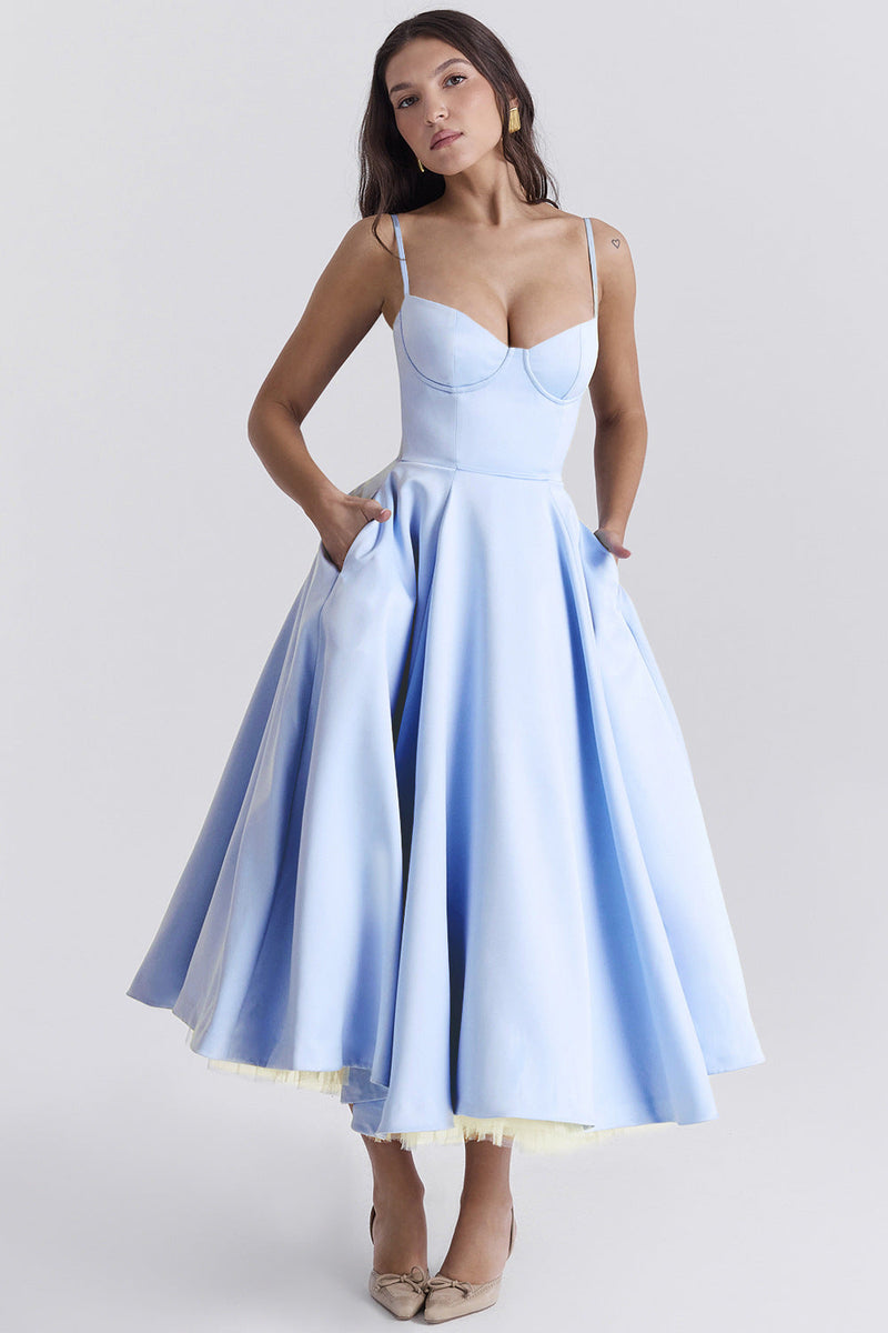 Classic Vintage & Enduringly Stylish Dress