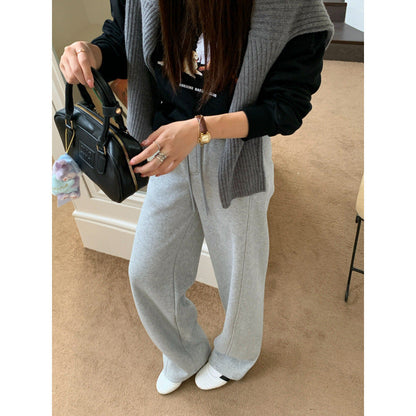 Beautifully Finished Trousers in a Timeless Design
