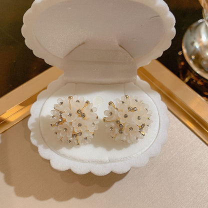 Herkkä käsityö Korvarengas