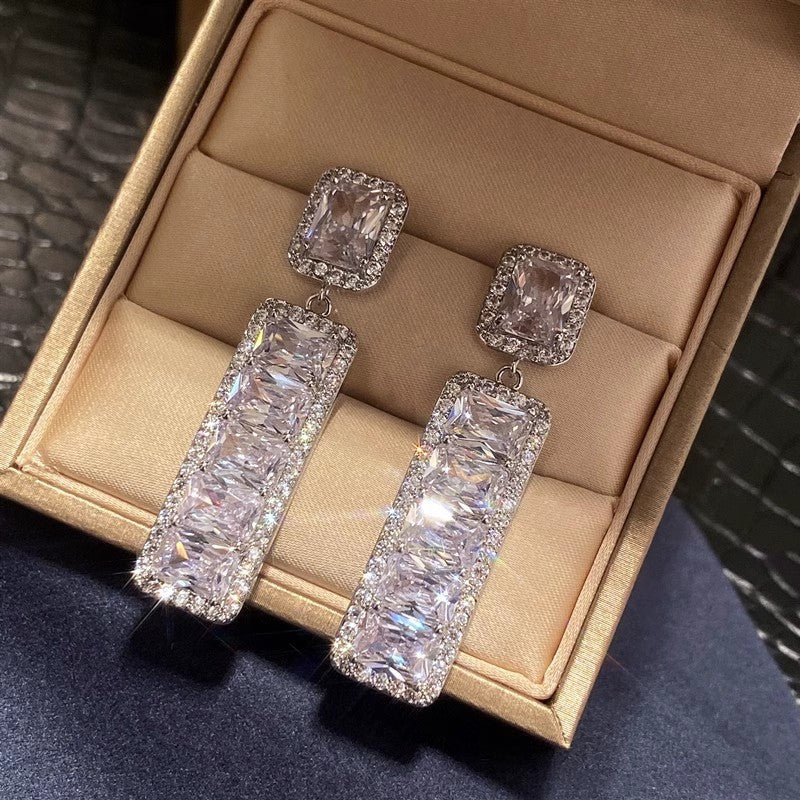 Romanttinen Korvarengas erityisiin hetkiin