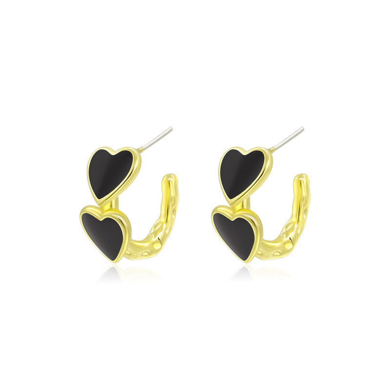 Kaunis Korvarengas ainutlaatuisella tyylillä