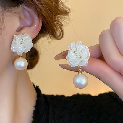 Herkkä käsityö Helmi Korvarengas