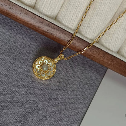 Herkkä käsityö Kaulakoru