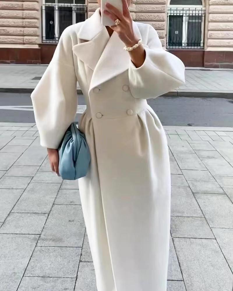 Classic Vintage & Enduringly Stylish Coat