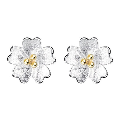 Upea Hopea Korvarengas päivittäiseen käyttöön