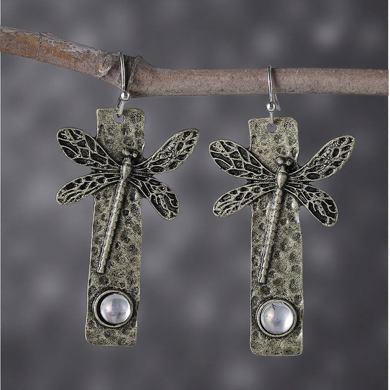 Klassinen Korvarengas ajattomalla viehätyksellä