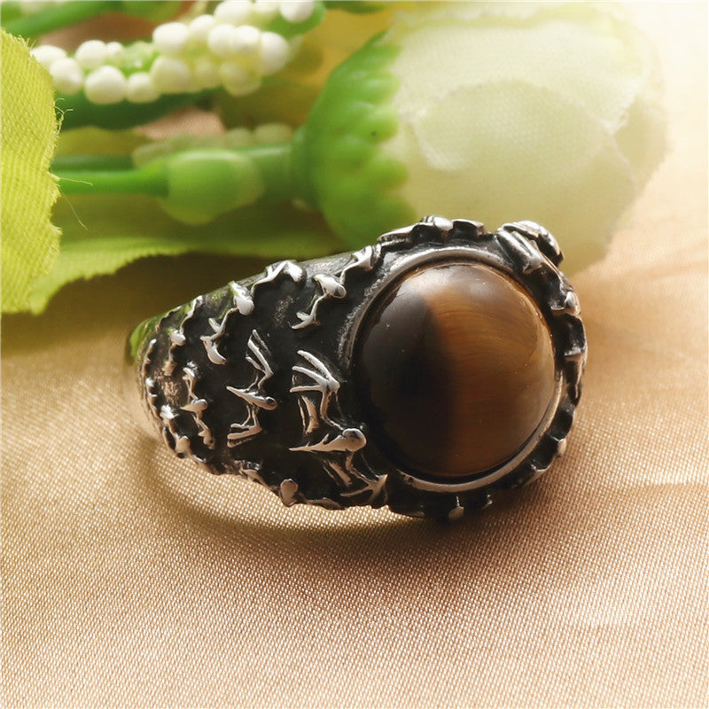 Kaunis Sormus ainutlaatuisella tyylillä