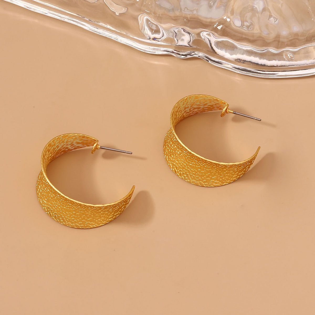 Käsintehty vintage Korvarengas