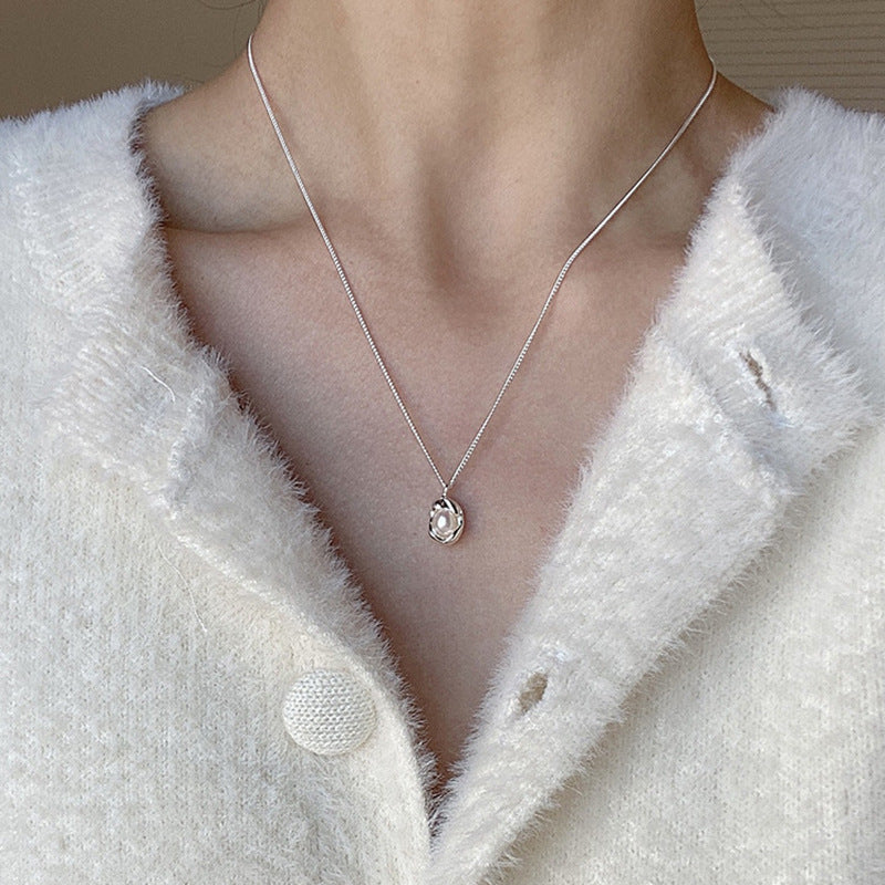 Elegantti Helmi Kaulakoru jokaiseen tilaisuuteen