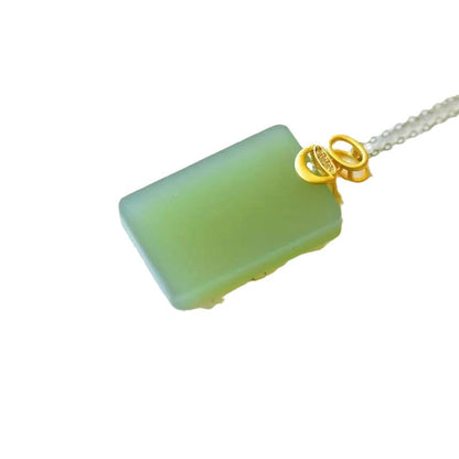 Kaunis Hopea Kaulakoru ainutlaatuisella tyylillä