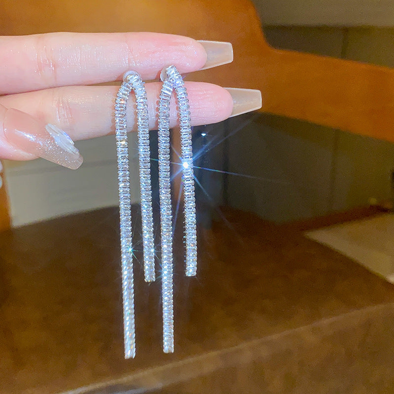 Klassinen Korvarengas ajattomalla viehätyksellä