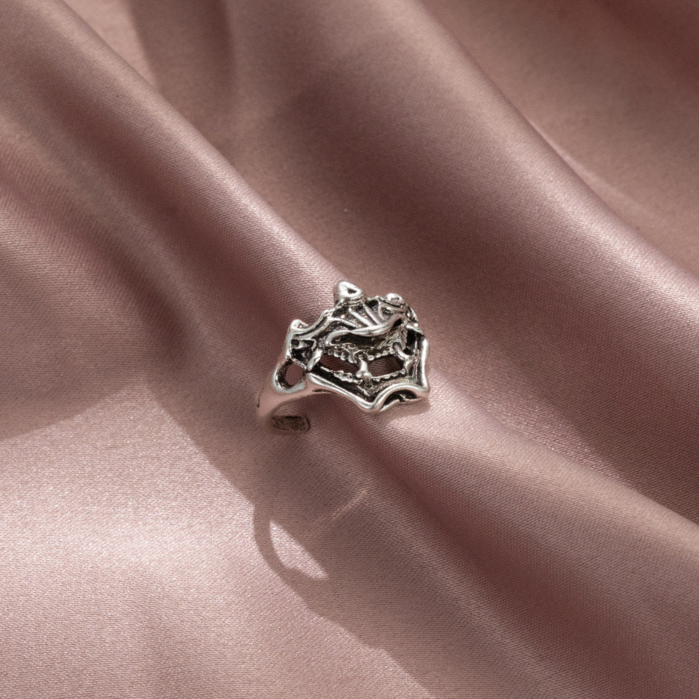 Elegantti Sormus jokaiseen tilaisuuteen