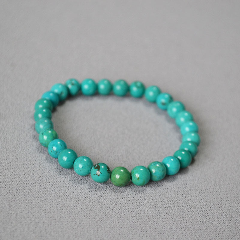 Klassinen Rannekoru ajattomalla viehätyksellä