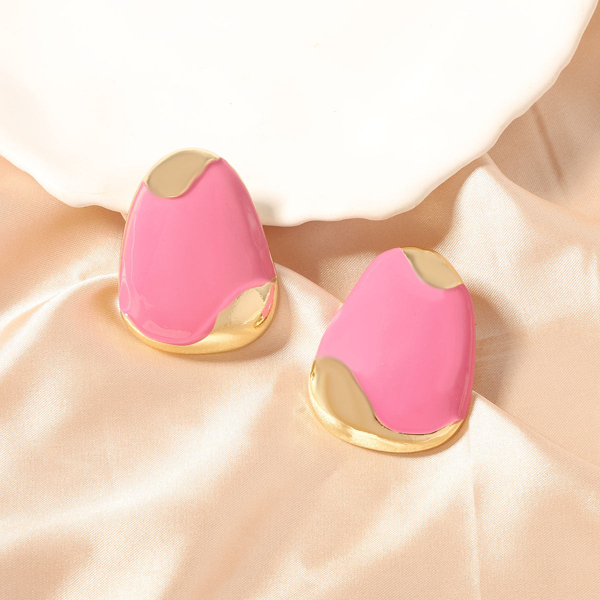 Käsintehty vintage Korvarengas