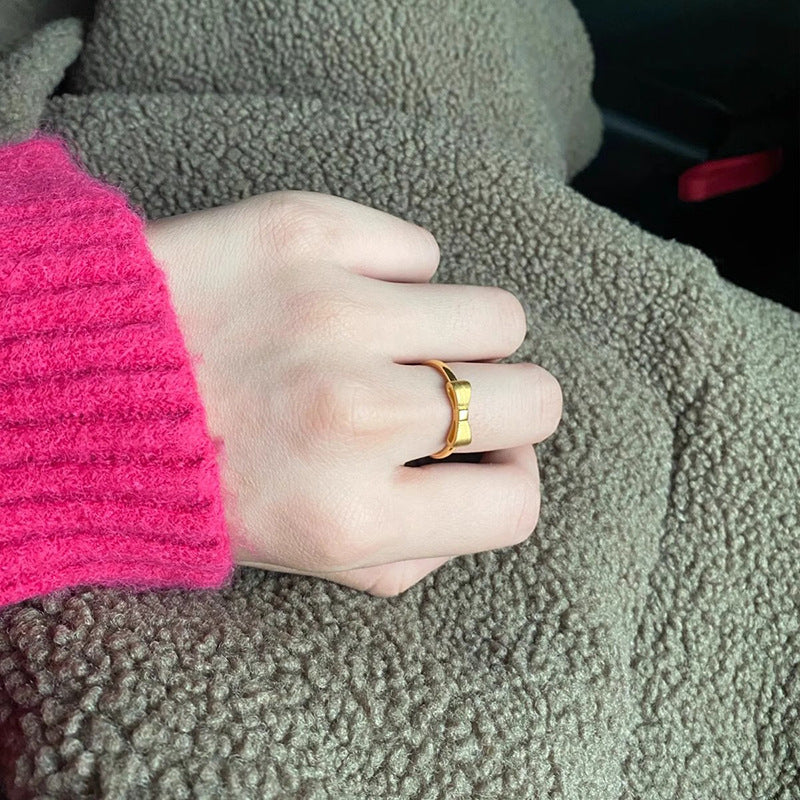 Romanttinen Sormus erityisiin hetkiin