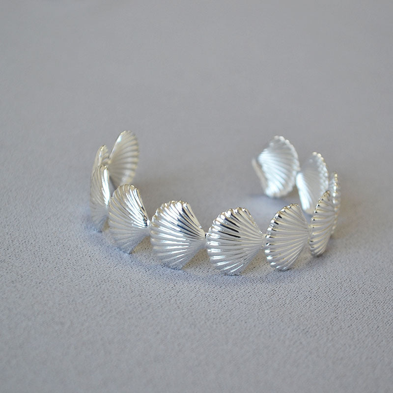 Kaunis Kulta Rannekoru ainutlaatuisella tyylillä