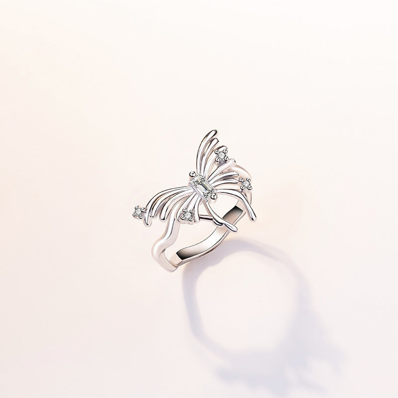 Hurmaava Sormus jokaiseen tilaisuuteen