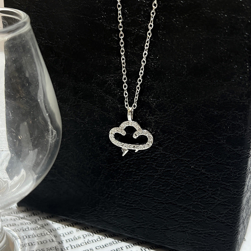 Herkkä käsityö Kaulakoru