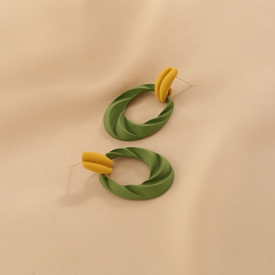 Elegantti Korvarengas jokaiseen tilaisuuteen