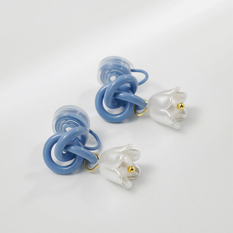 Klassinen Korvarengas ajattomalla viehätyksellä