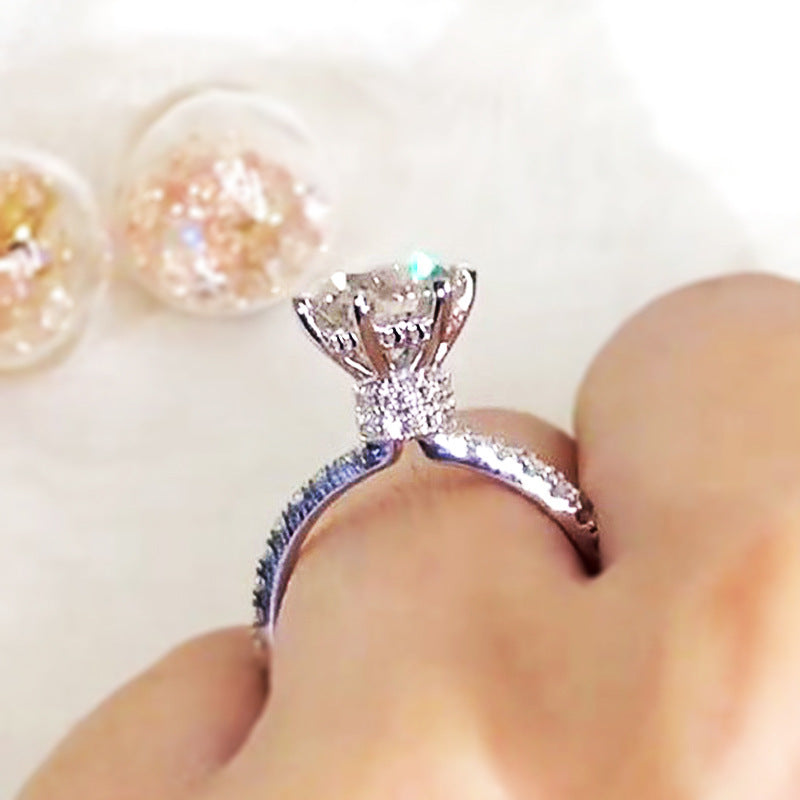 Elegantti Sormus jokaiseen tilaisuuteen