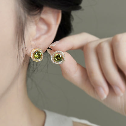 Klassinen Korvarengas ajattomalla viehätyksellä