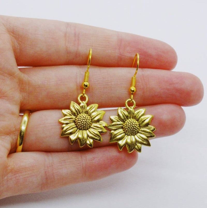 Kaunis Sormus ainutlaatuisella tyylillä