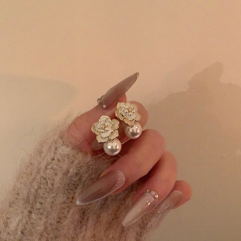 Herkkä käsityö Helmi Koru