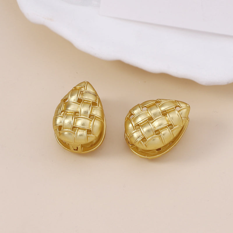 Elegantti Korvarengas jokaiseen tilaisuuteen