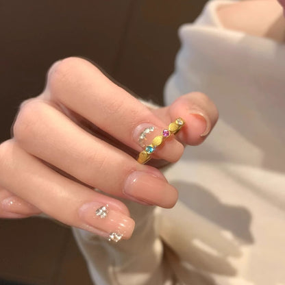 Romanttinen Sormus erityisiin hetkiin