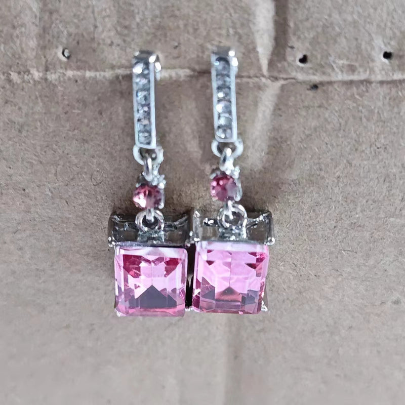 Hurmaava Korvarengas jokaiseen tilaisuuteen