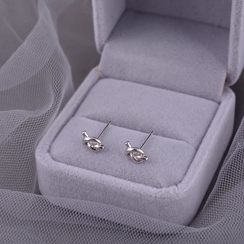 Hurmaava Korvarengas jokaiseen tilaisuuteen