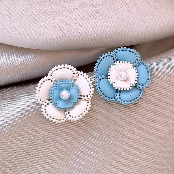 Hurmaava Korvarengas jokaiseen tilaisuuteen