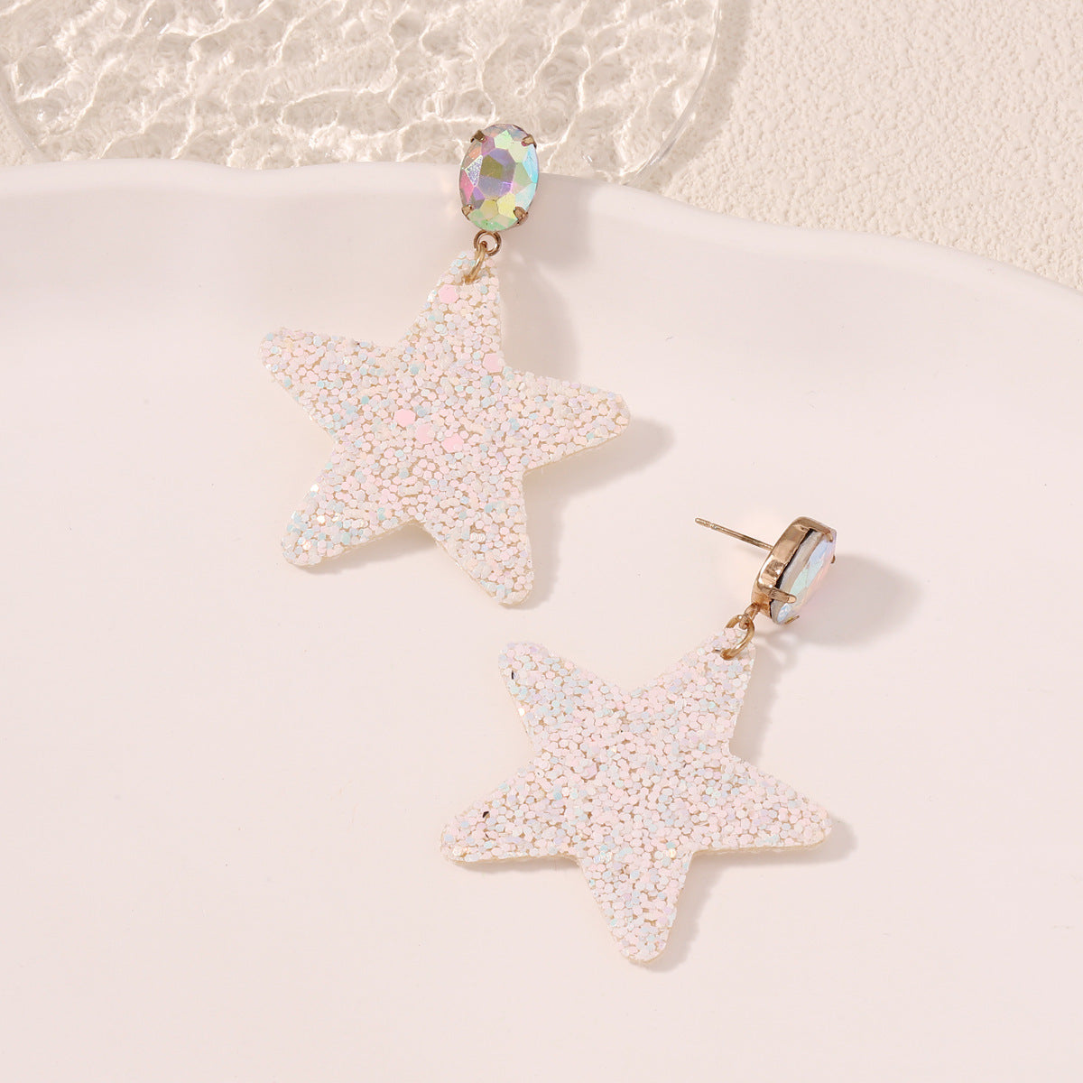 Klassinen Korvarengas ajattomalla viehätyksellä