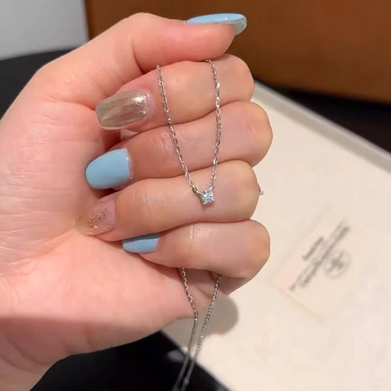 Herkkä käsityö Kaulakoru