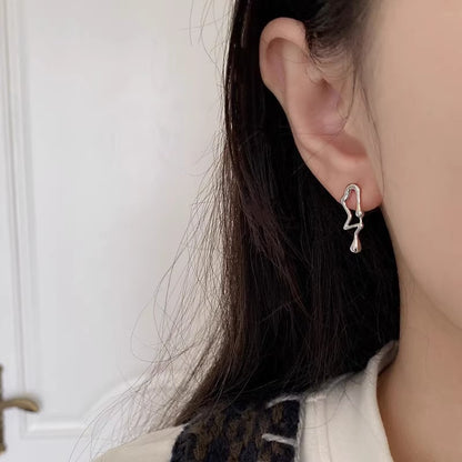 Klassinen Korvarengas ajattomalla viehätyksellä