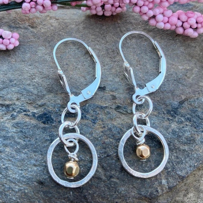 Hurmaava Kulta Sormus jokaiseen tilaisuuteen