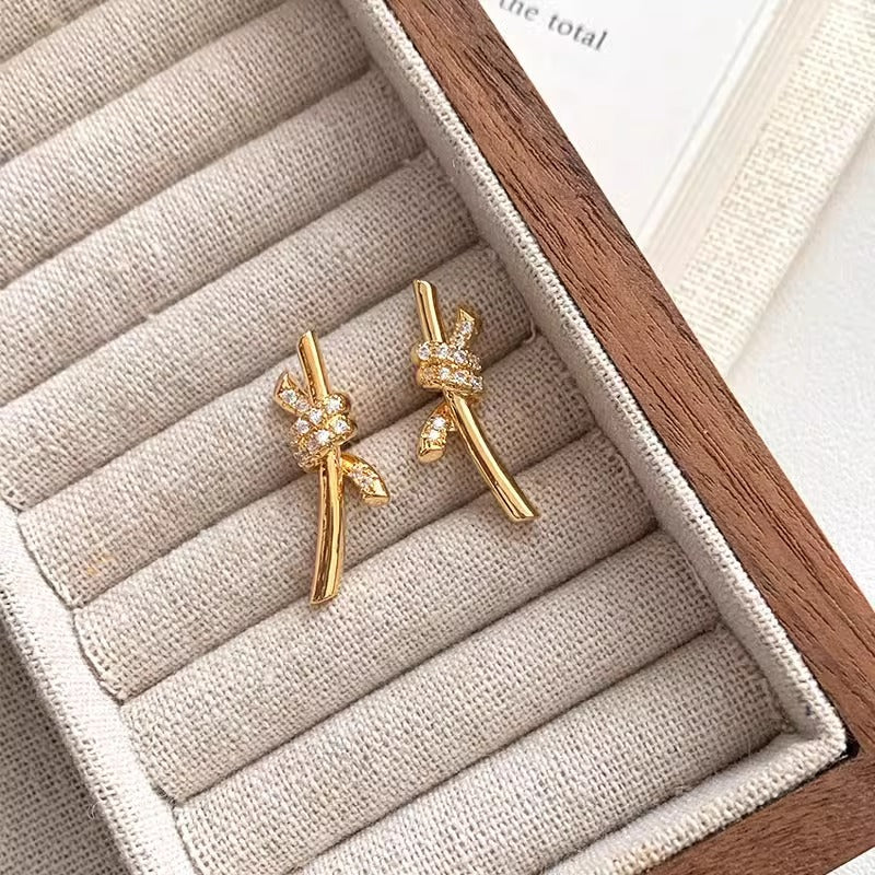 Kaunis Korvarengas ainutlaatuisella tyylillä