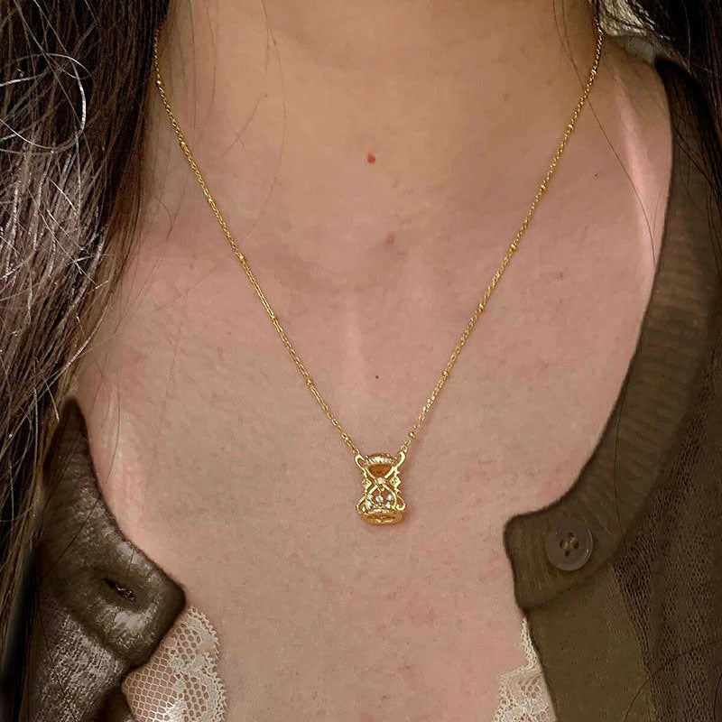 Hurmaava Koru jokaiseen tilaisuuteen