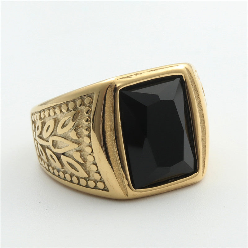 Kaunis Sormus ainutlaatuisella tyylillä